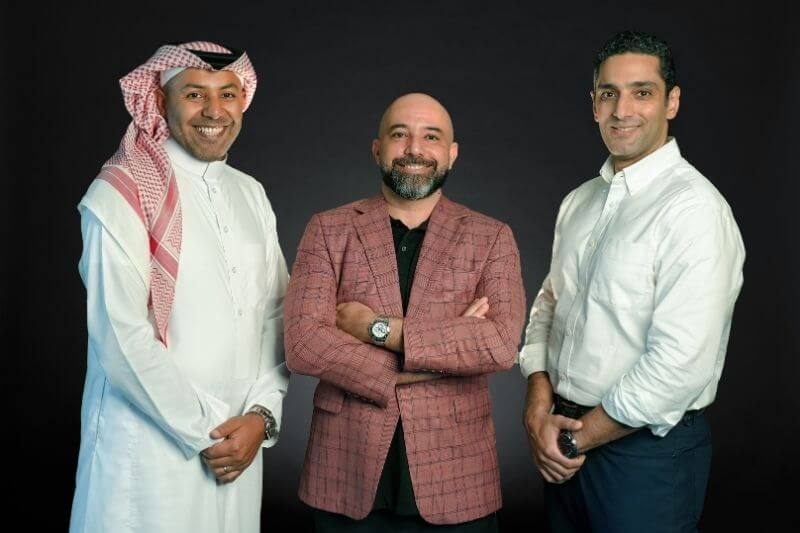 Getupfront tweet media