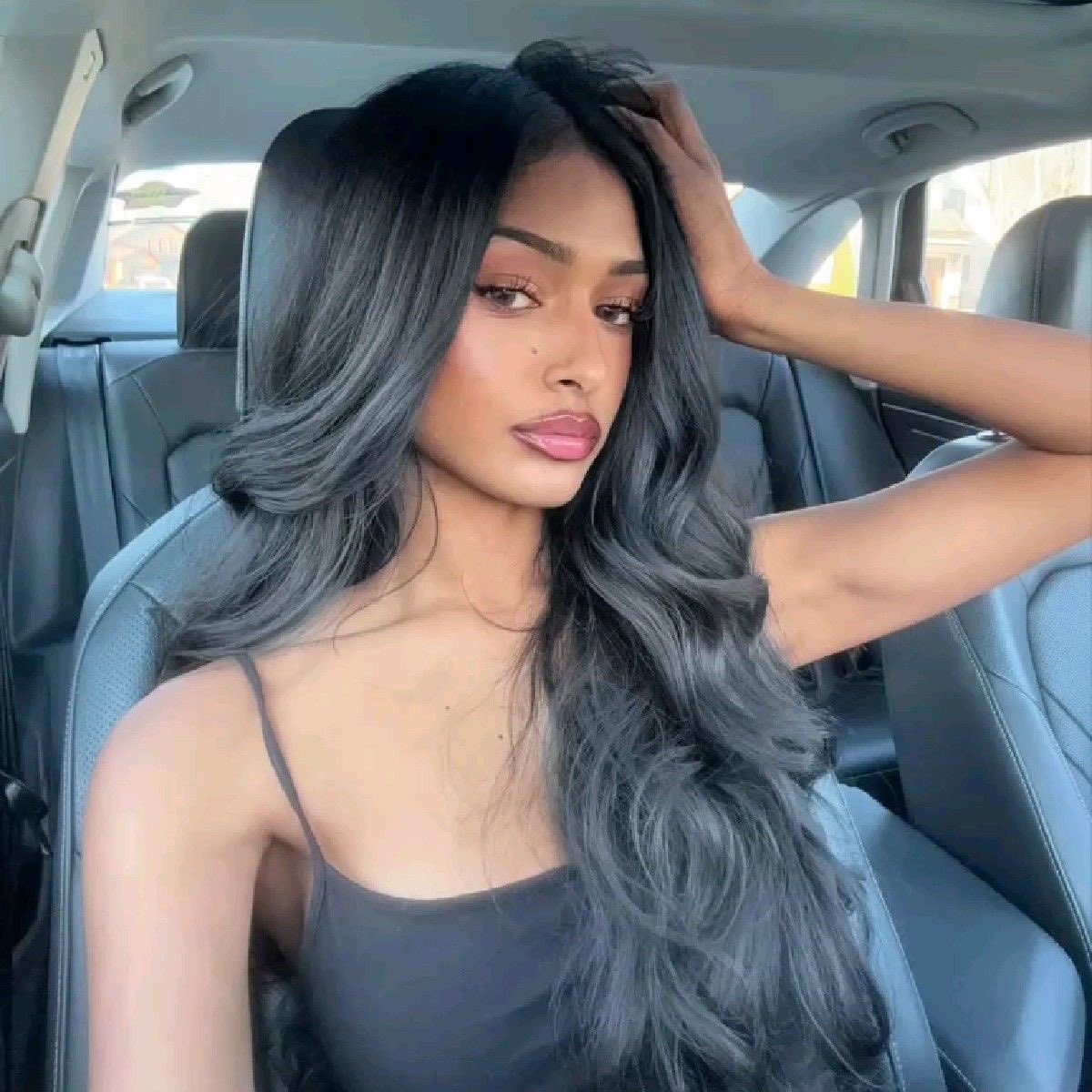 user1087923 tweet media