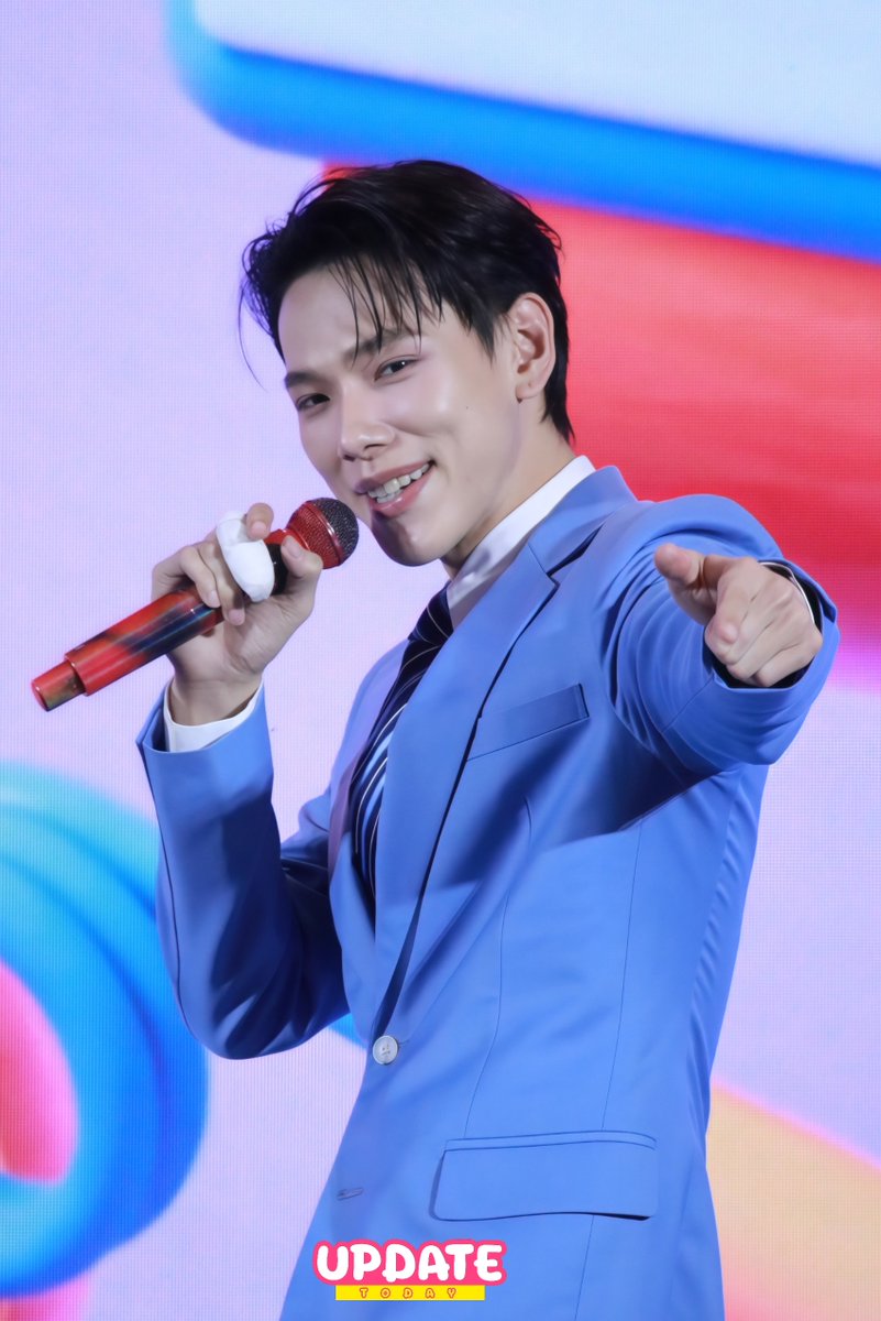 UPDATE TODAY tweet media