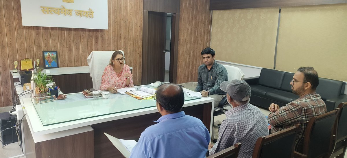 આજરોજ માનનીય નાયબ જીલ્લા વિકાસ અધિકારીશ્રી, છોટાઉદેપુરના અધ્યક્ષસ્થાને સંખેડા ખાતે તાલુકા સ્વાગત કાર્યક્રમ યોજવામાં આવ્યો . જે અંતર્ગત વિવિધ અરજીઓનો સ્થળ પર હકારાત્મક નિકાલ કરવામાં આવ્યો.