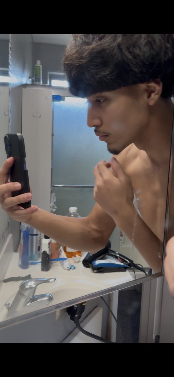 stoicsleeper tweet media