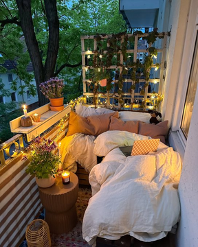 Sextoy-Charlotte tweet media