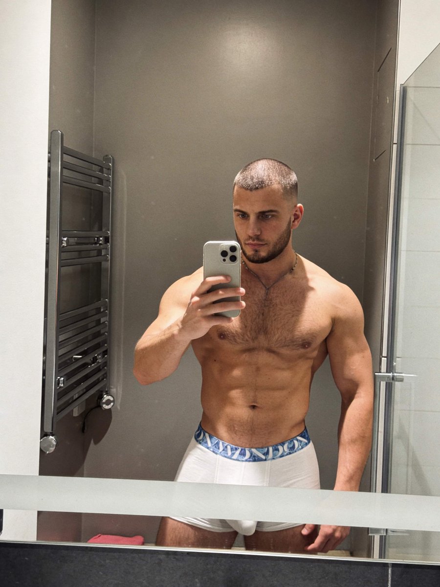 ⭐️ John ⭐️ tweet media