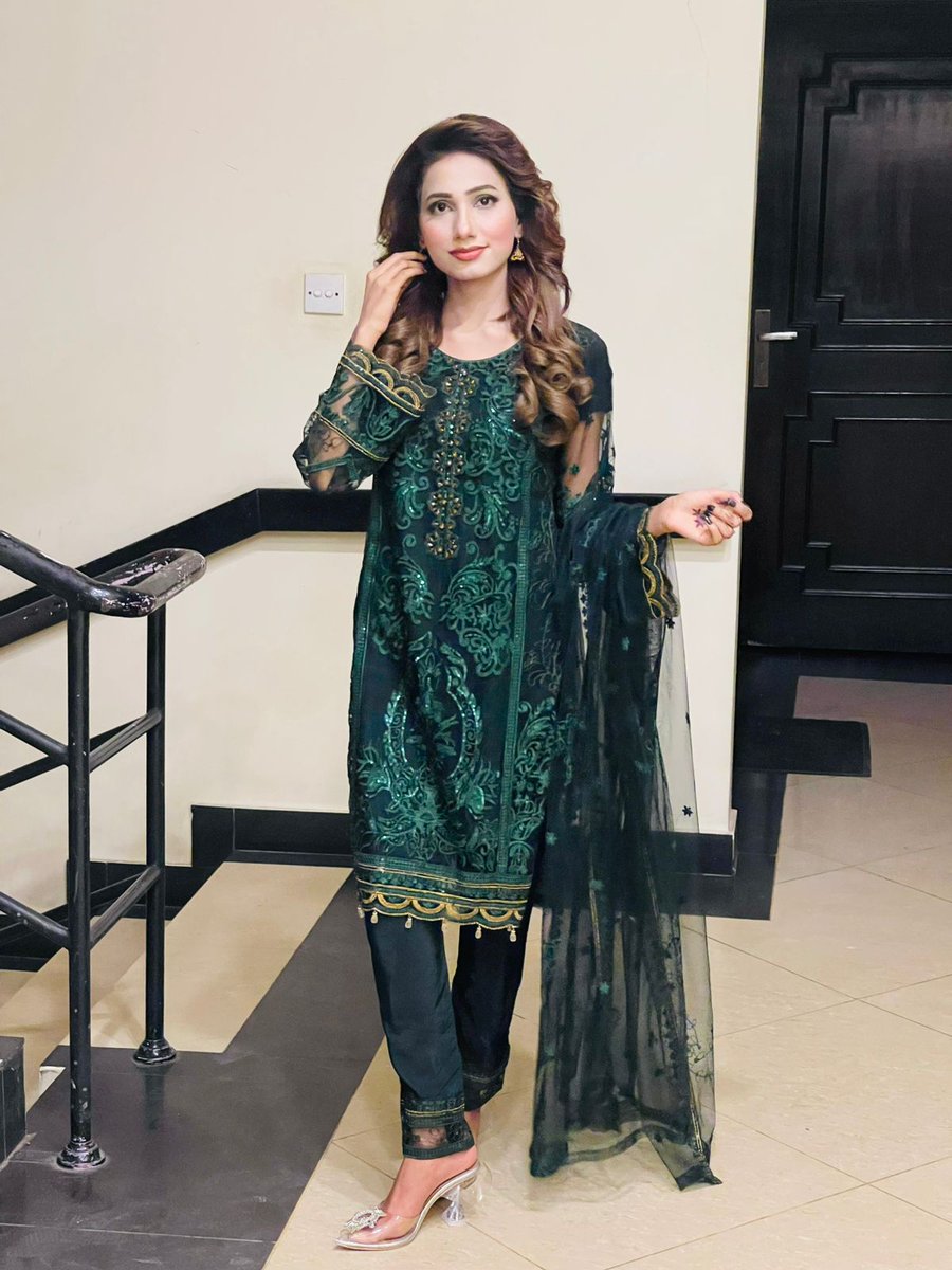 MediaSpringPk's tweet image. #AamnaRajput on #Eid day 3 @AbbTakk