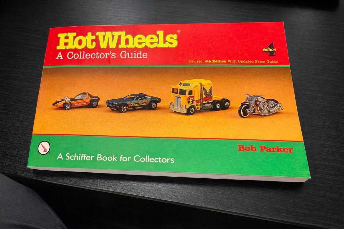 トミカ大全も10冊以上買う人おるんだねw
転売ヤーって言われても仕方ない😂
そんなのいいから
ホットウィールの本出してほしい🥺