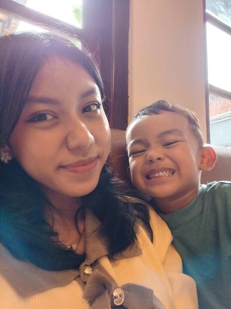 b ᥫ᭡ tweet media