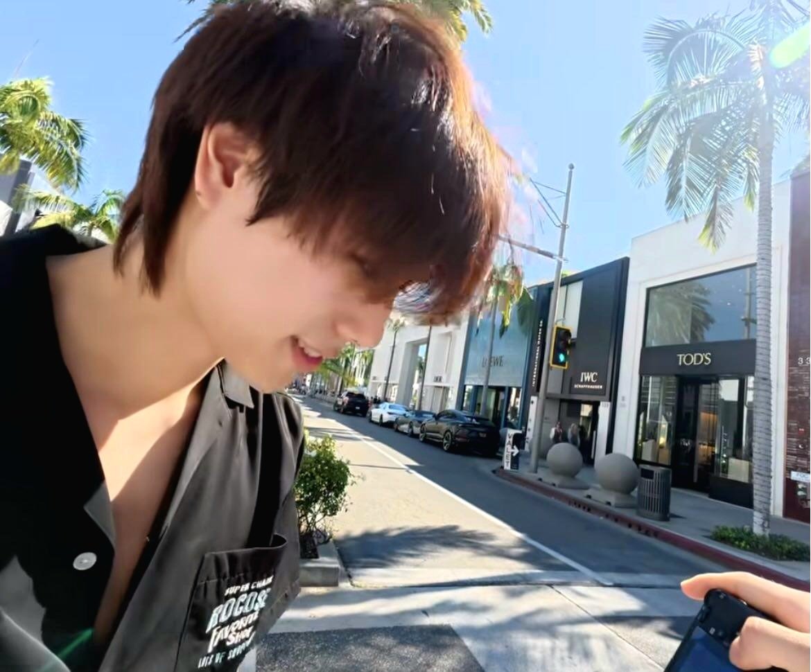 ⓁⓁⒾⓃⓃ tweet media