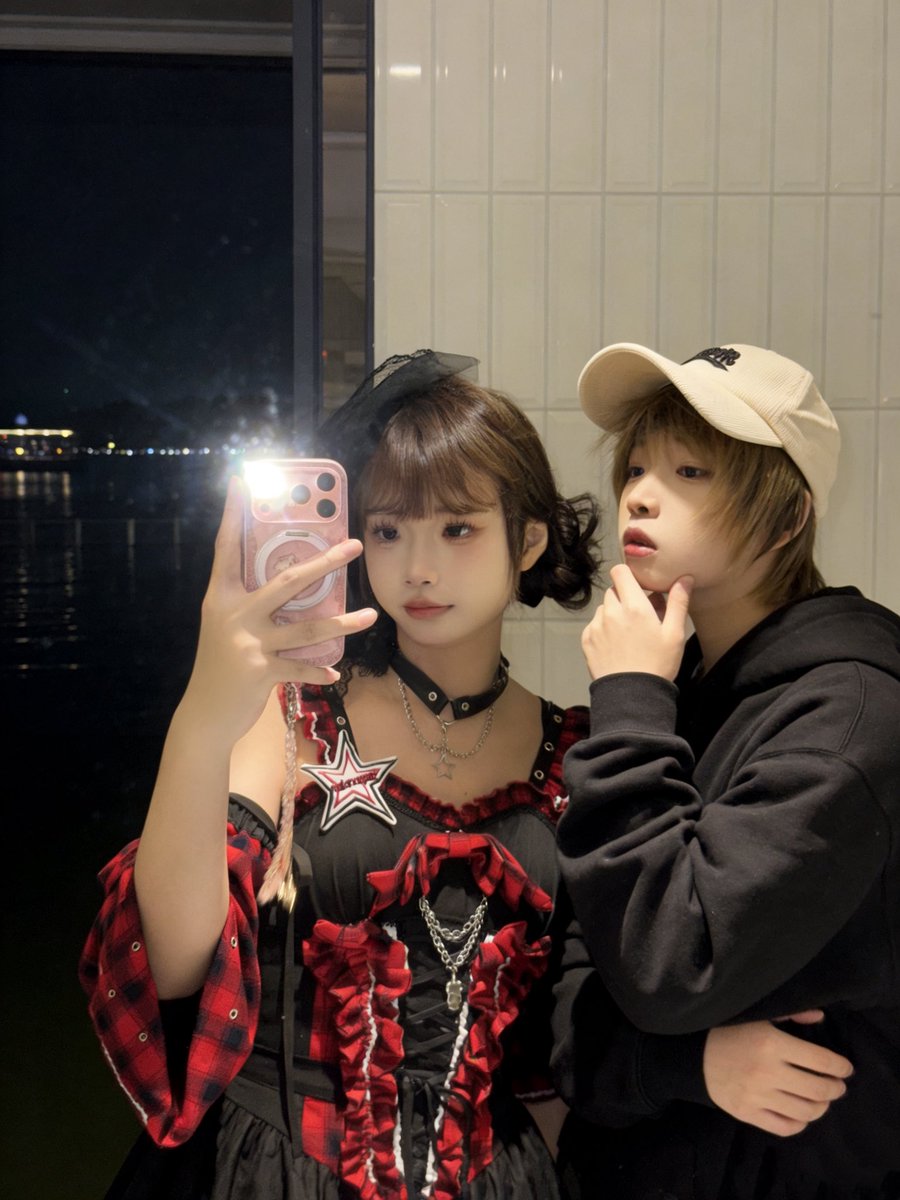 富江江 tweet media