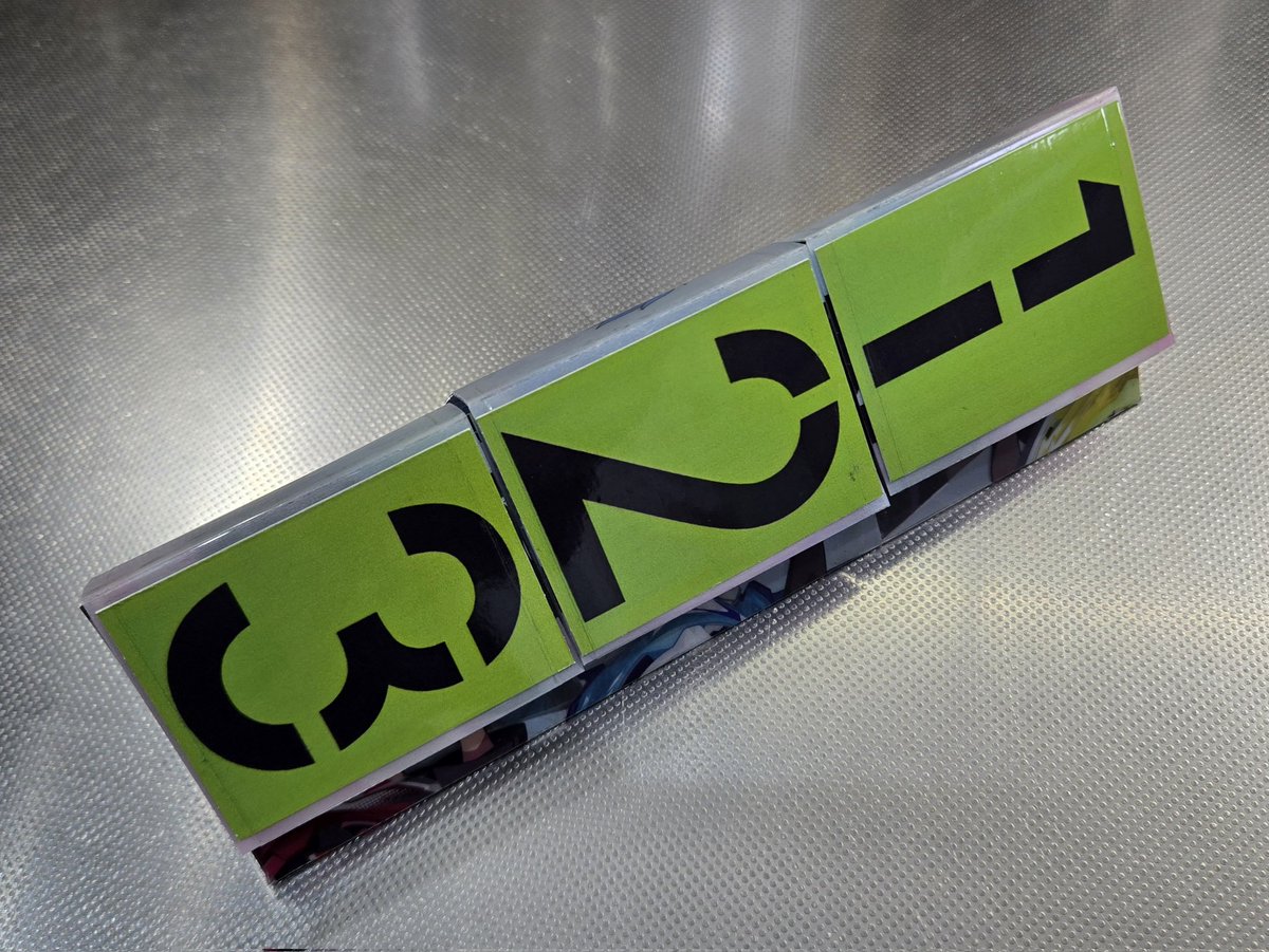 ebimax08 tweet media