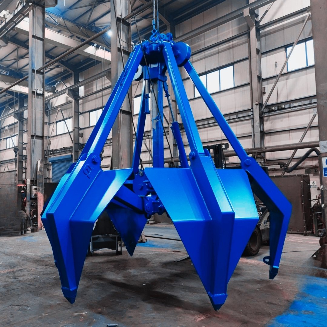 Since the 1990s, our fully #mechanical touch-down #grabs—including classic orange-peel types—have been built tough, and many are still reliably handling coal and heavy discharge work today. #GuvenGrab #exporting #company