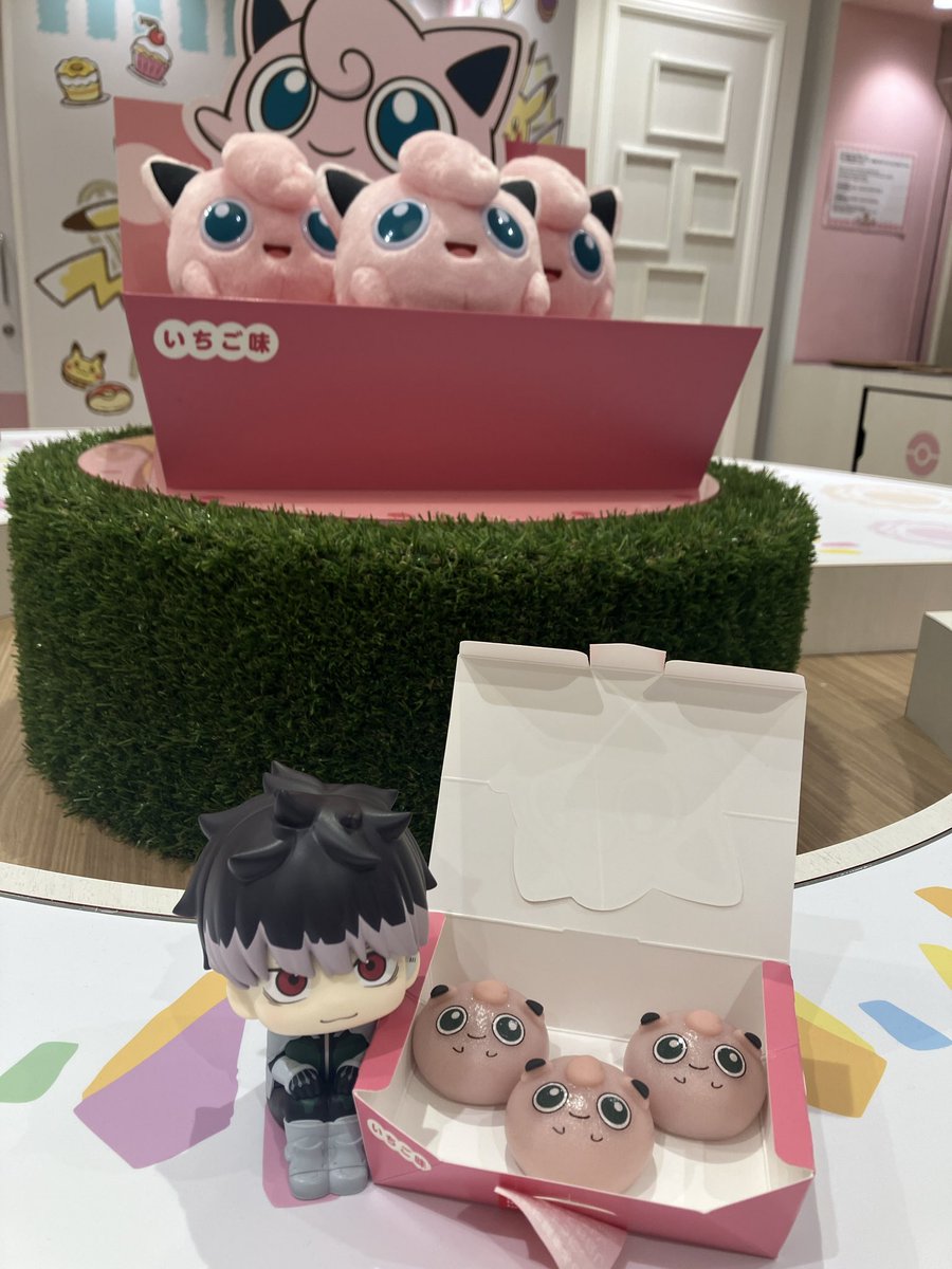 ex Gothic lolita tweet media