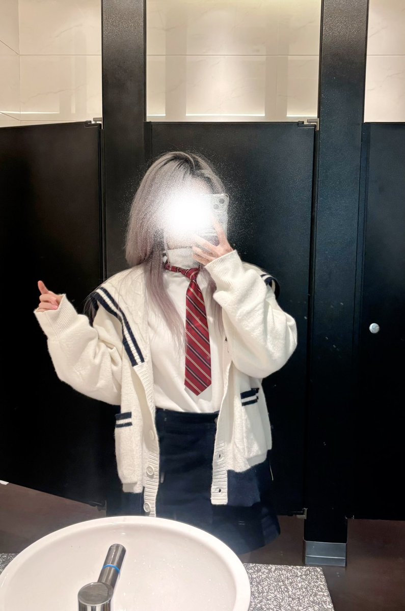 🍊🌙 tweet media