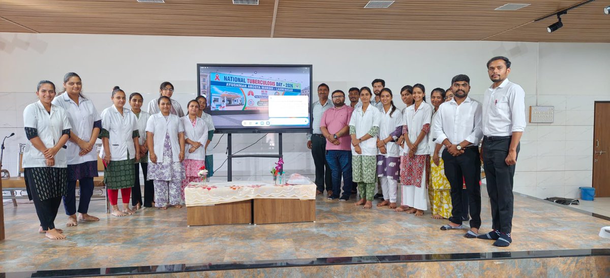 આર્યતેજ નર્સિંગ કોલેજ ખાતે ટીબી જાગૃતિ કાર્યક્રમ યોજાયો

આજ રોજ વિશ્વ ક્ષય દિવસ નિમિત્તે *પીએચસી ભરતનગર તથા આયુષ્માન આરોગ્ય મંદિર, લક્ષ્મીનગર* દ્વારા આર્યતેજ નર્સિંગ કોલેજ ખાતે ક્ષયરોગ (ટીબી) જાગૃતિ કાર્યક્રમનું આયોજન કરવામાં આવ્યું હતું.
