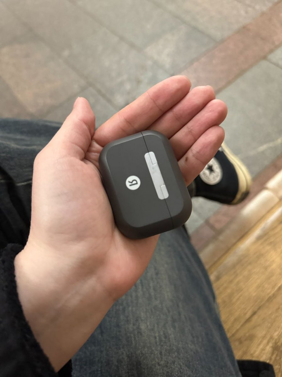 да почему так tweet media