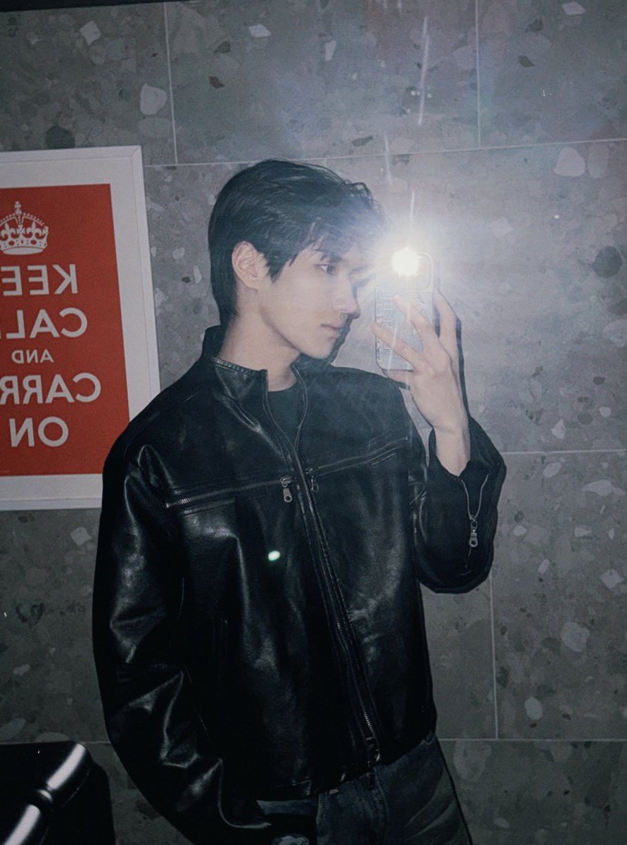 TNX_twt's tweet photo. I'm him 😎

#TNX 
#최태훈 #TAEHUN https://t.co/ywGE25LEU5