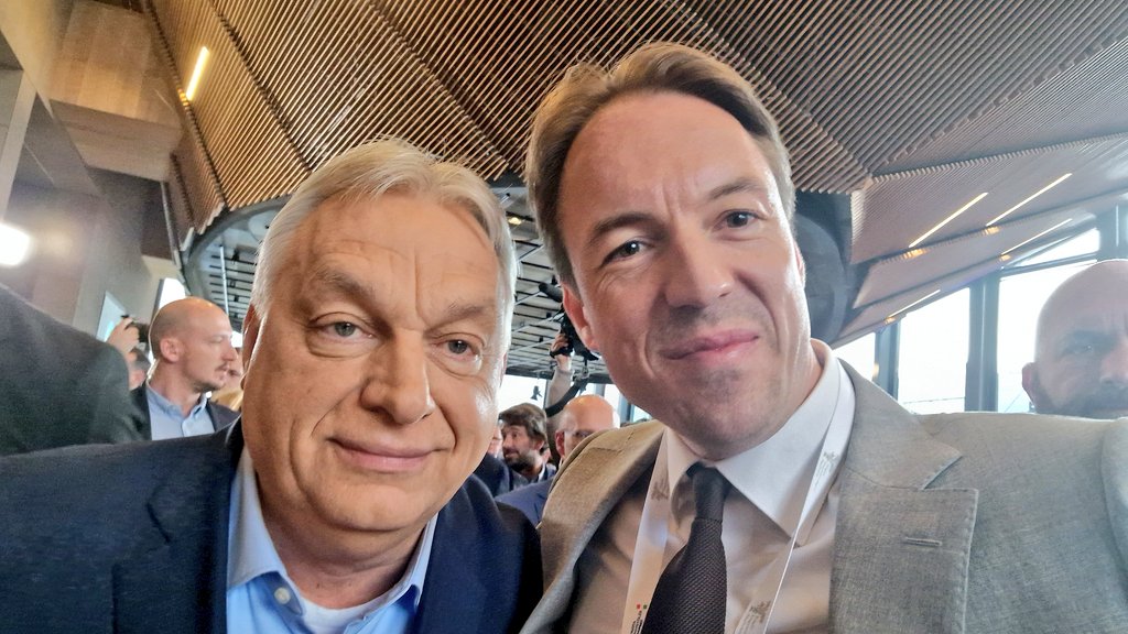 Sam van Rooy MP tweet media