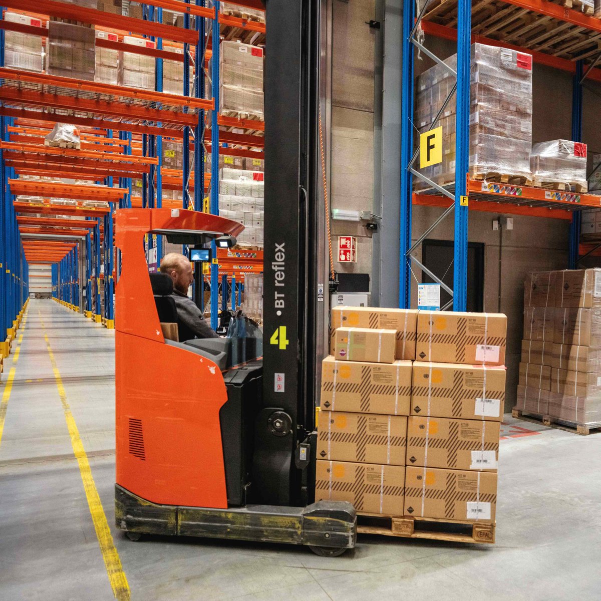 Thanks to the support of <a href="/eu_echo/">EU Civil Protection & Humanitarian Aid 🇪🇺</a> and logistics coordination with HULO, our first shipment of lifesaving reproductive health supplies arrived yesterday in Beirut, Lebanon, providing urgently needed support for women and girls as hostilities intensify

#UNFPA #HumanitarianSupplies