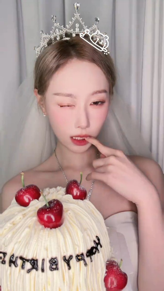 Klav (클라브) tweet media