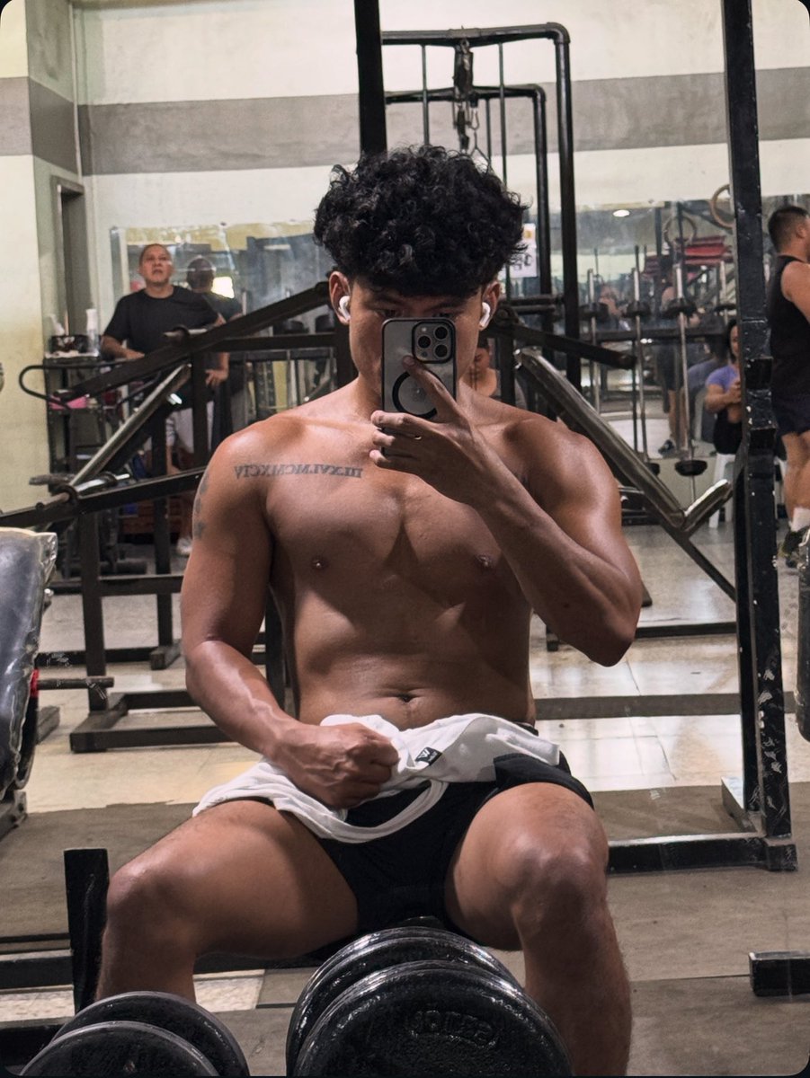 CurlyStud tweet media