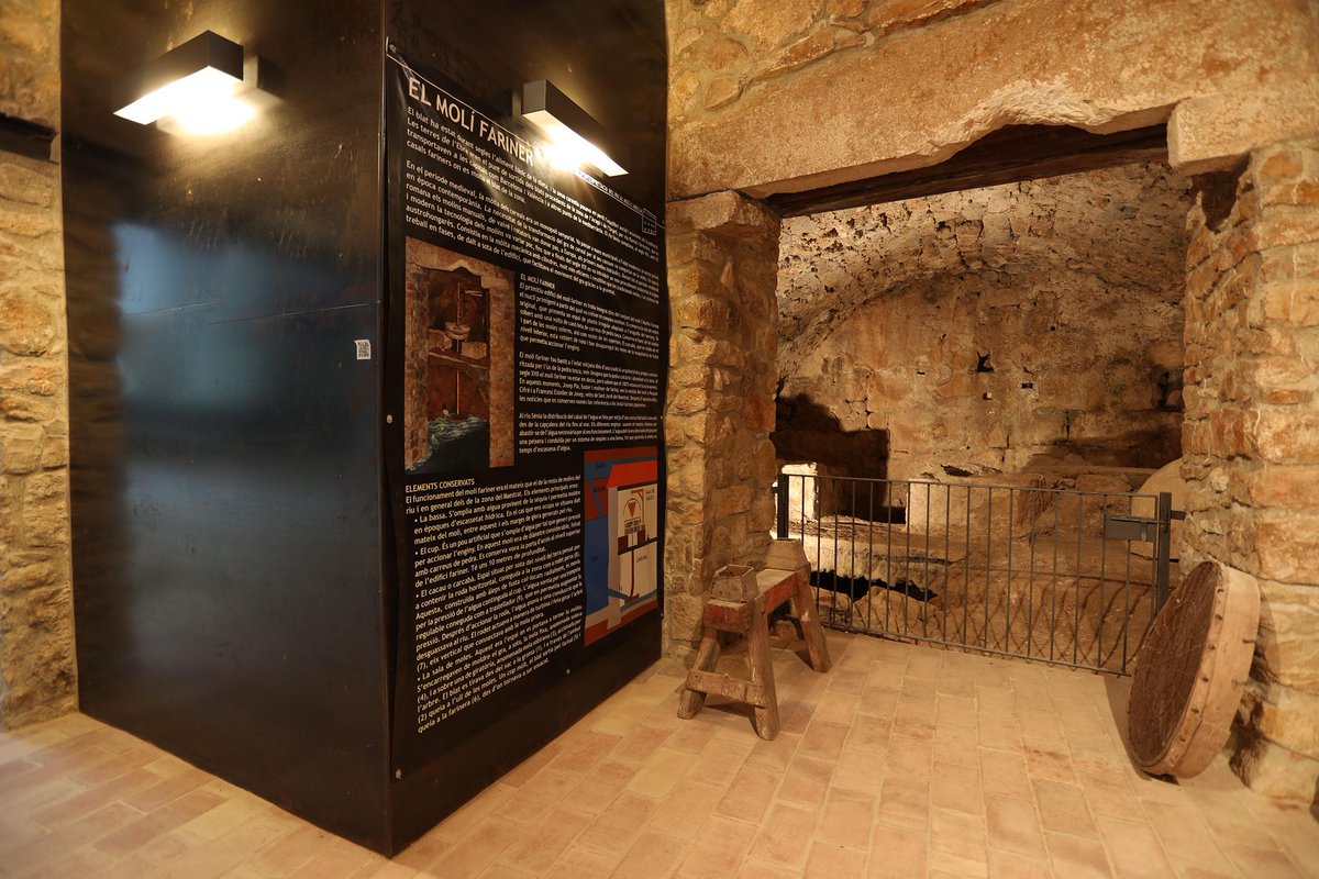 terresebretur's tweet photo. 💧 Al llarg del riu Sénia, que aquesta primavera baixa amb força, hi trobareu diversos molins antics, com el Molí la Vella, un edifici que, durant 900 anys d'història, ha estat un molí fariner, una fàbrica de paper i una fàbrica de gel.

📸 rosertofa, Turisme la Sénia 

#ElsPorts https://t.co/mU957LVoqp