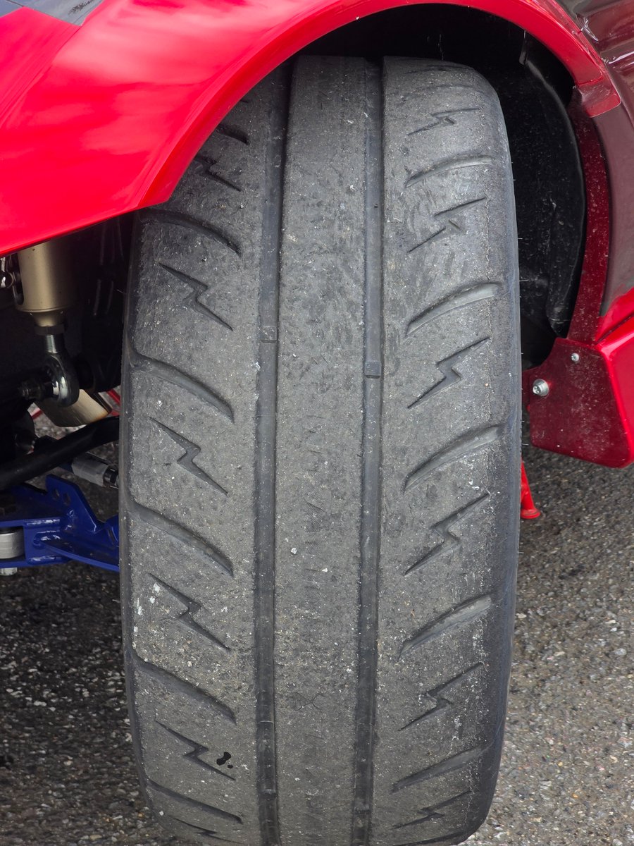 シバタイヤ公式 tweet media