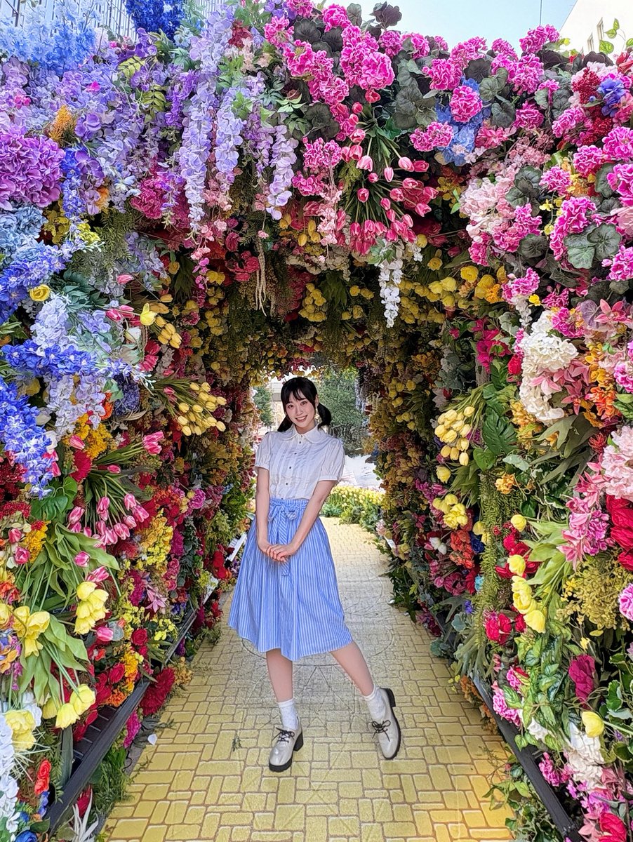 evemaroamane's tweet image. #Wicked   #ウィキッド永遠の約束 
観てきました！(3回目)
毎回ボロボロに泣いてしまって、目が痛いです。

ミッドタウン日比谷のフラワードームは圧巻でした💐