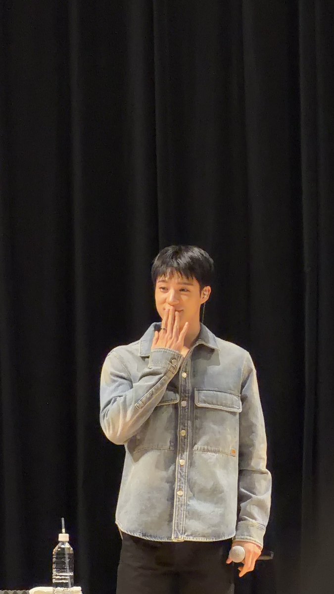 ピカリちゃん tweet media