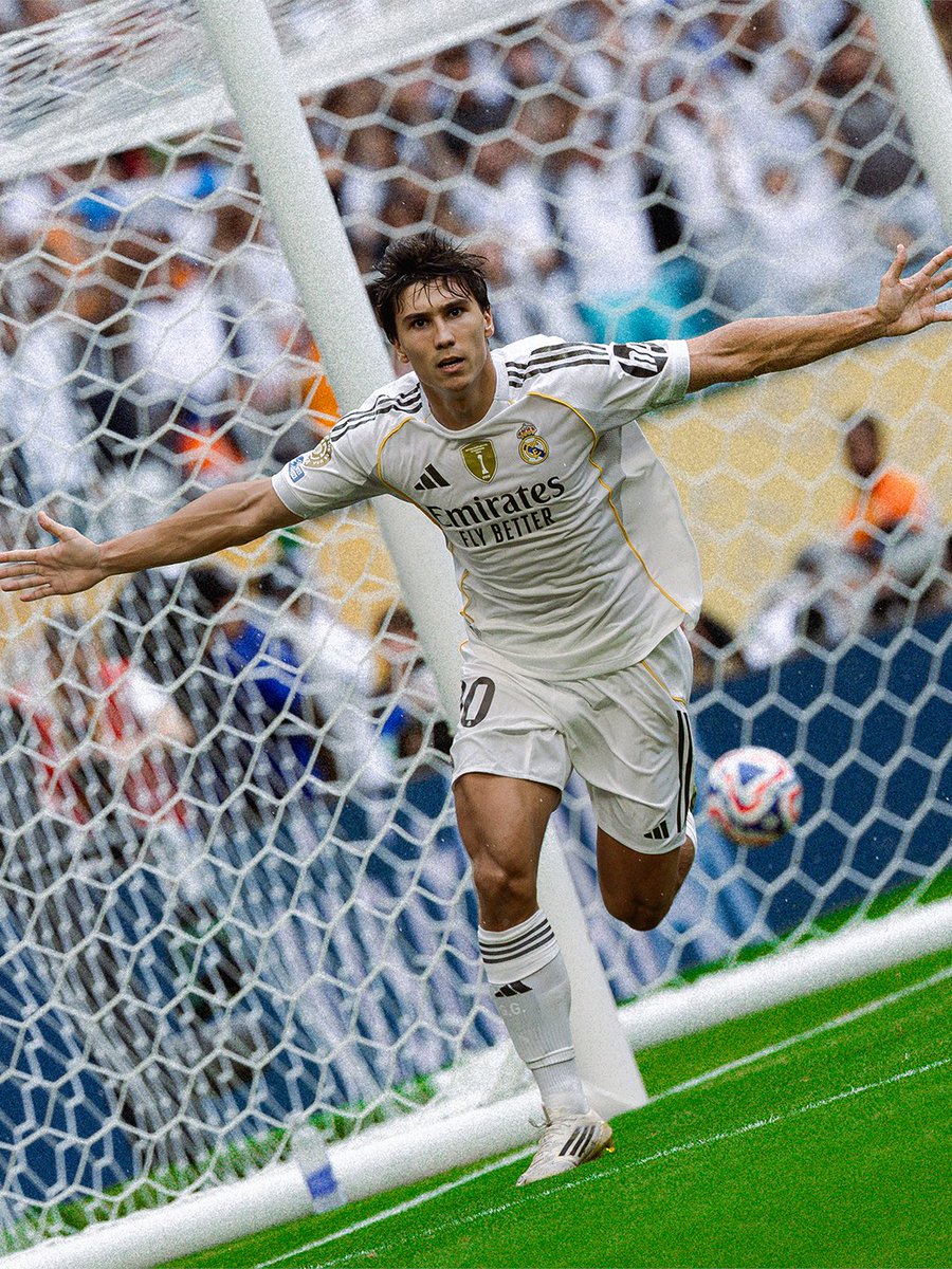 FIFA Club Football tweet media