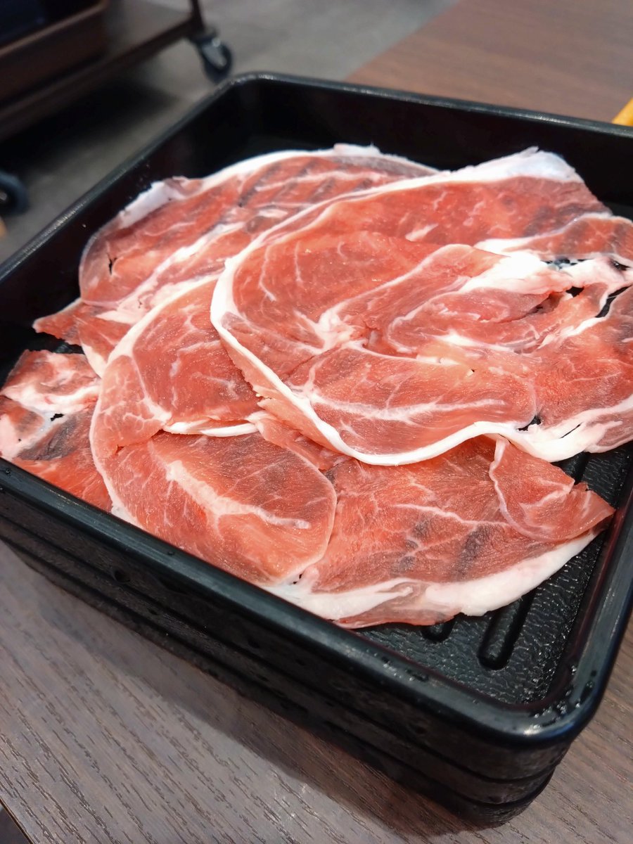 ヨメッ tweet media