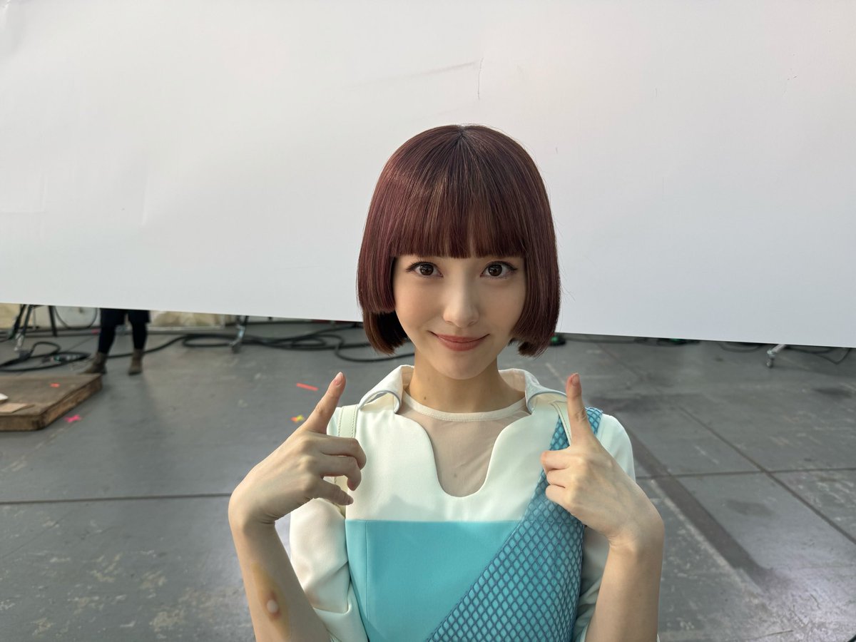 浜辺美波 tweet media