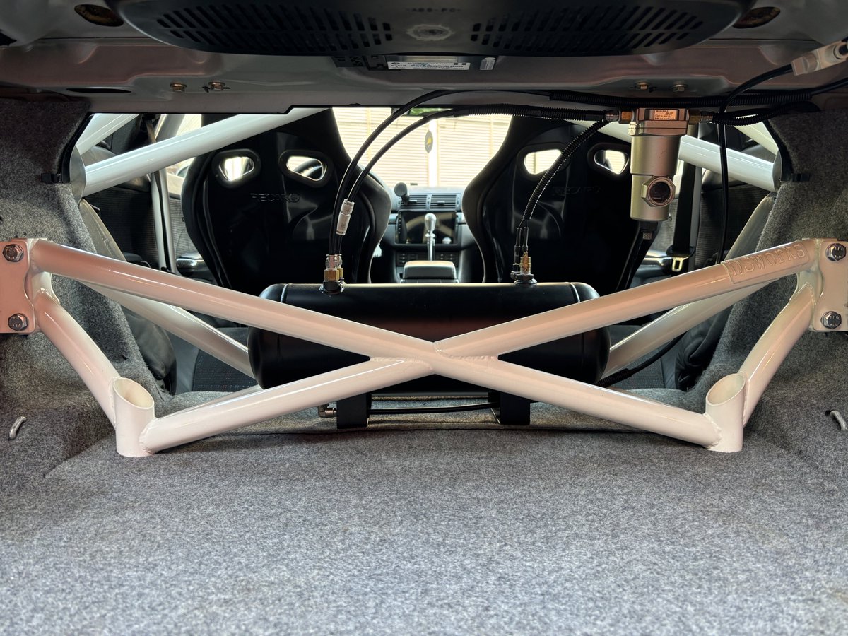 地形バグ tweet media