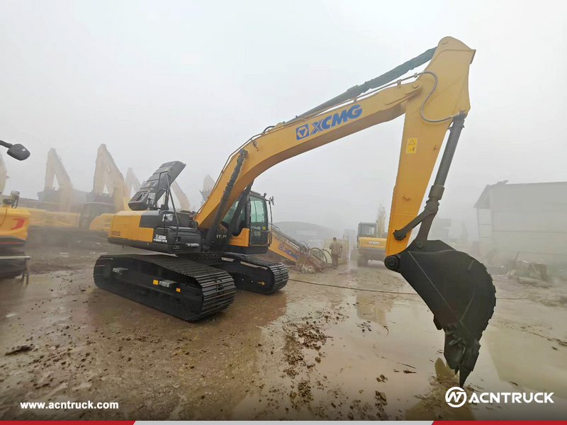 acntruckcn's tweet image. On site today🏗️
XCMG XE215C crawler excavator at work.💪

📩Email: sales@acntruck.com
#excavator #xcmg #heavymachinery #equipment
