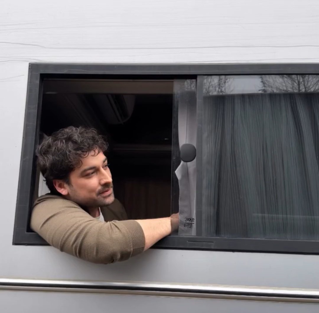 Çok yakışıklı 🫠❤️ 

#AlpNavruz