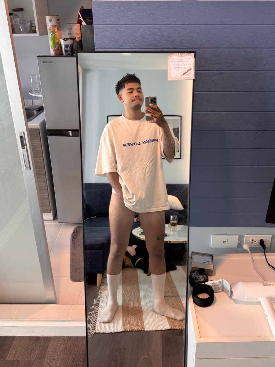 ลาเต้เย็นไม่หวาน tweet media