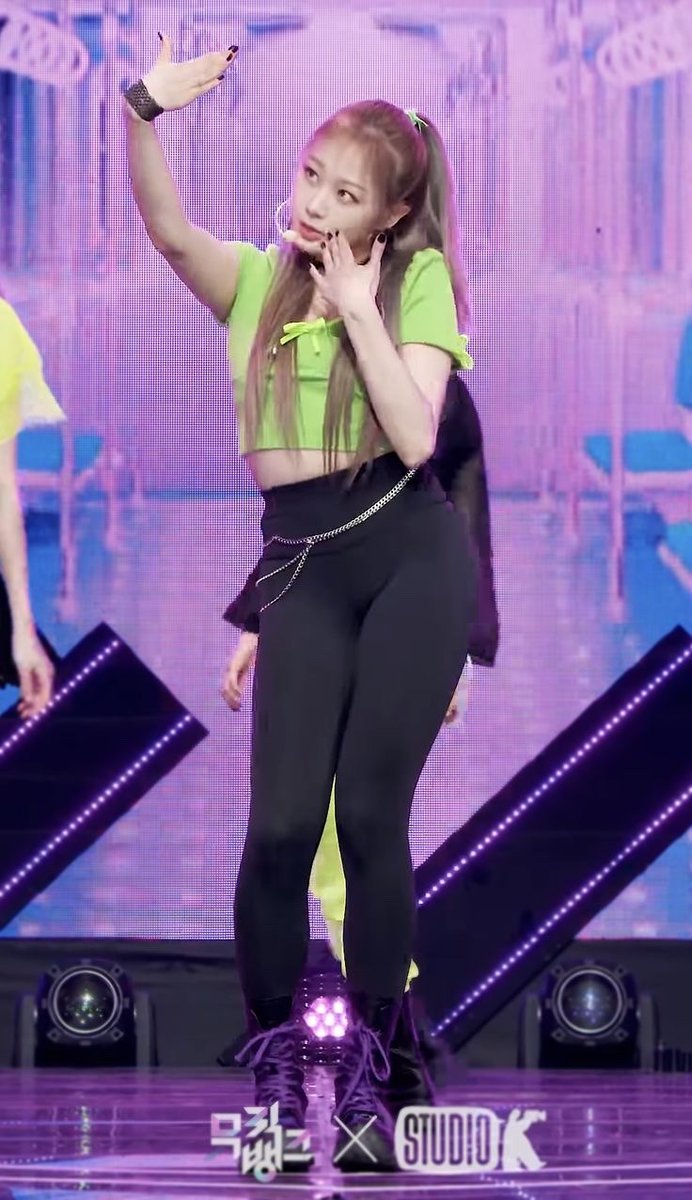 vicky 𐙚ྀ tweet media