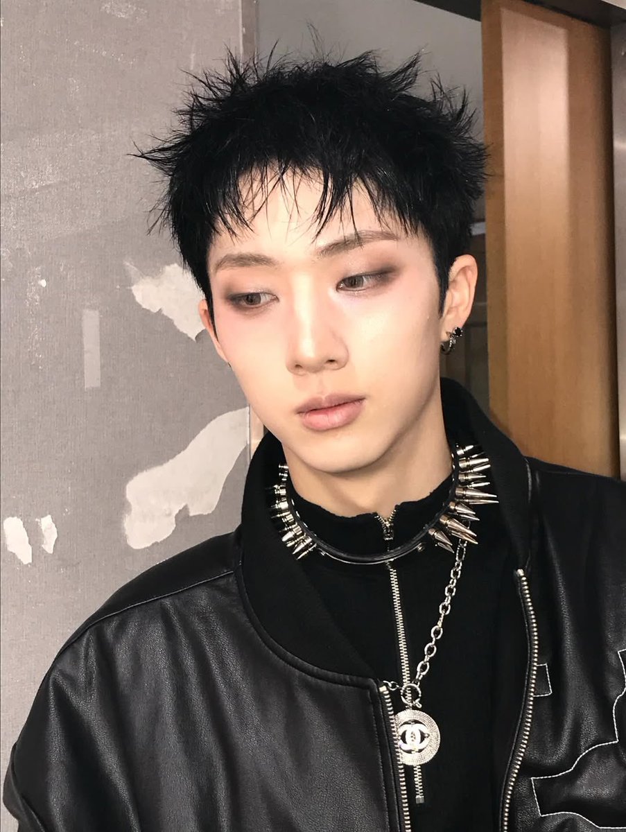 jiungch's tweet photo. Feeling like a rockstar. https://t.co/b9IMvtNbFe
