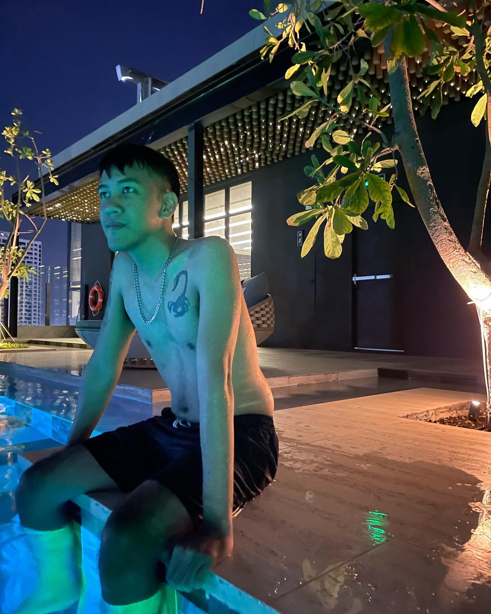 อาท tweet media