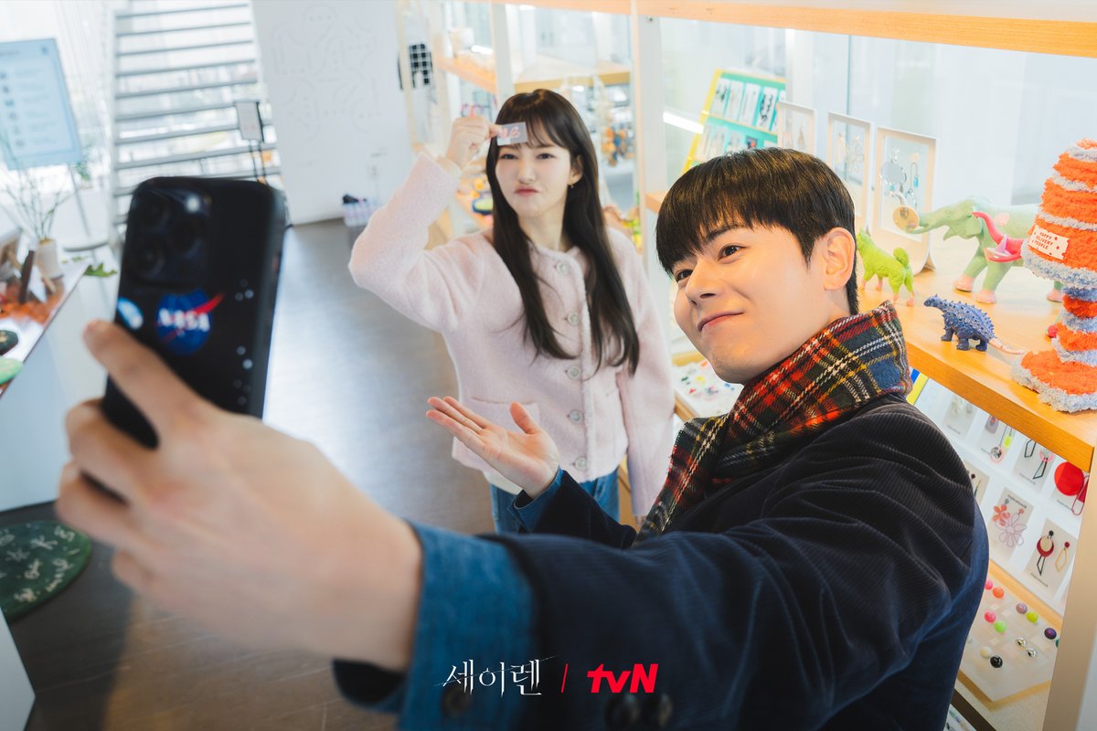 CJnDrama's tweet photo. 이렇게 잘 어울리는데 어쩌다..
그냥 하염없이 눈물이 나🥹

[월화] 저녁 8:50ㅣtvN
#즐거움엔20tvN #세이렌 #SirensKiss #tvnsiren https://t.co/xLZ6QvO0hT