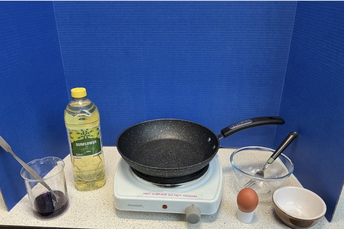 UnsworthAcademy's tweet image. We,the science technicians,have been trialling Eggcellent Experiments for Easter. We made Easter Wicked Hulk Green Eggs using oil, a frying pan, two bowls, a fork, an egg and some red cabbage indicator.

#UnsworthAcademy #ScienceIsCool #technicians