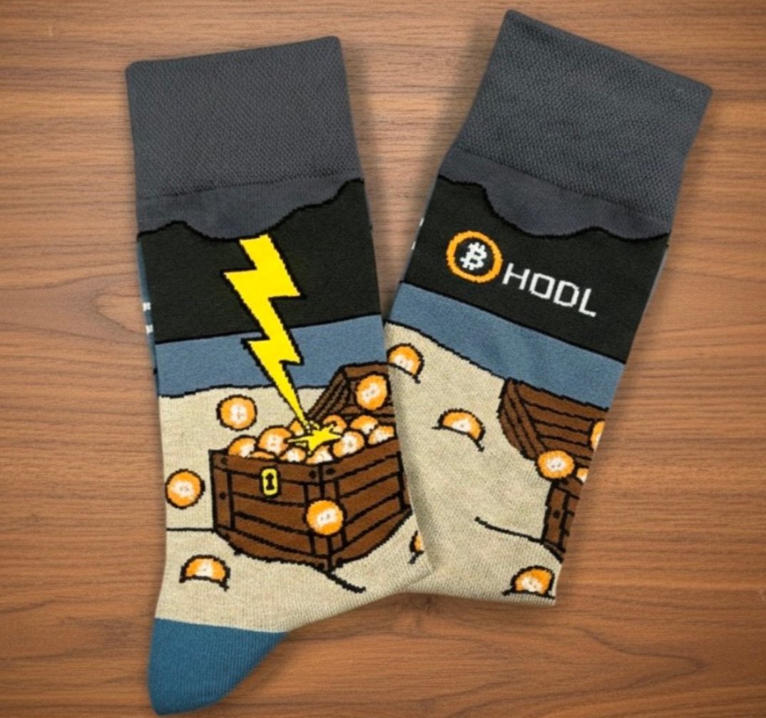 B HODL ⚡ tweet media