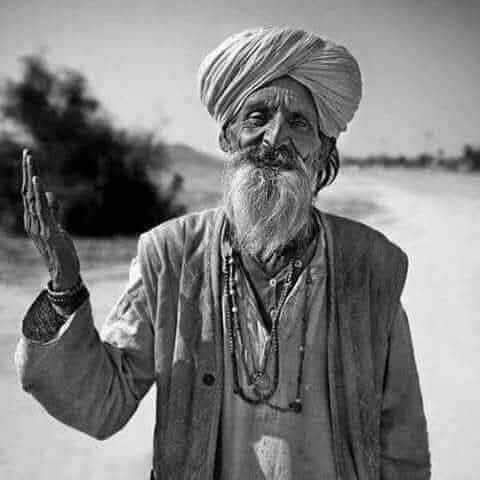 🖤ملک شـــzainـــاہ tweet media