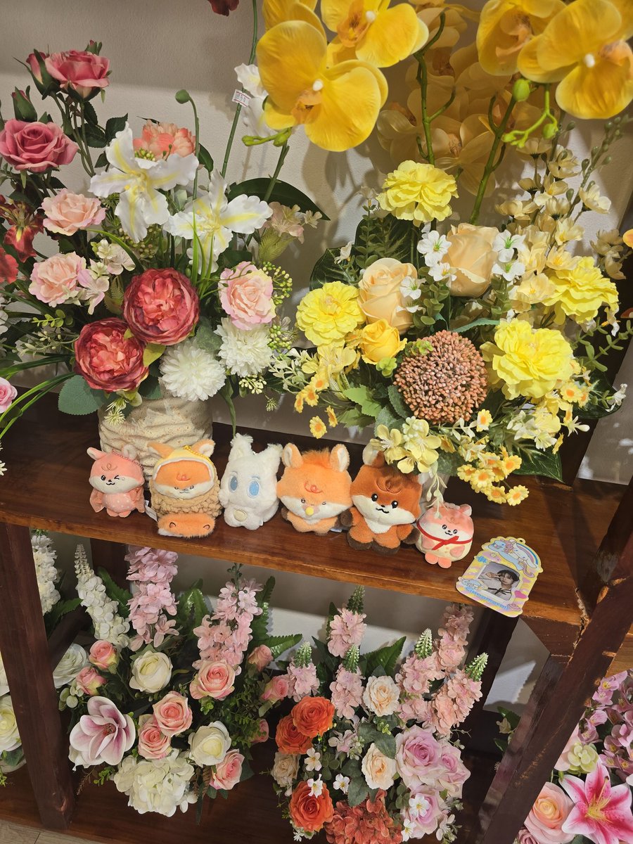 restพลับพลึง​ธาร​🦦 tweet media