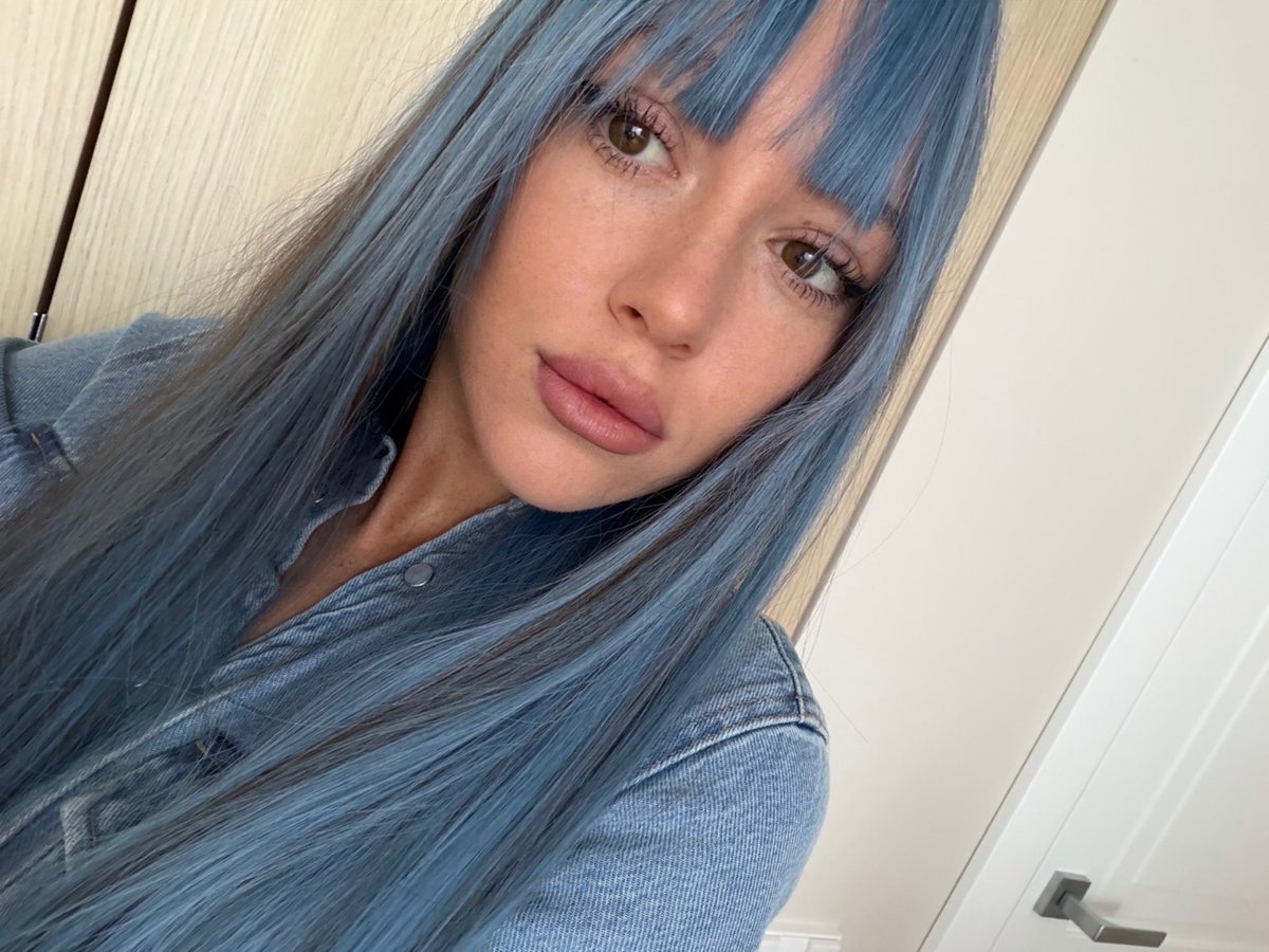 Анюта tweet media