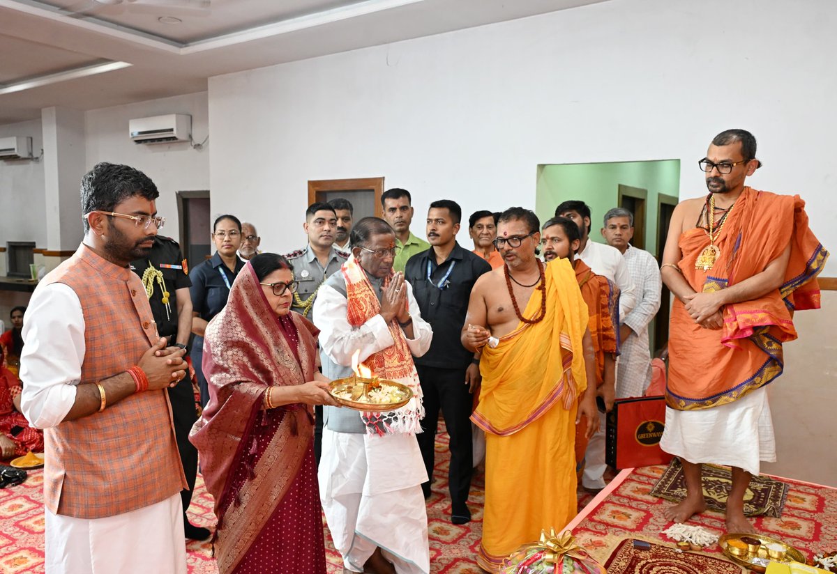 लक्ष्मण प्रसाद आचार्य (Lakshman Prasad Acharya) tweet media