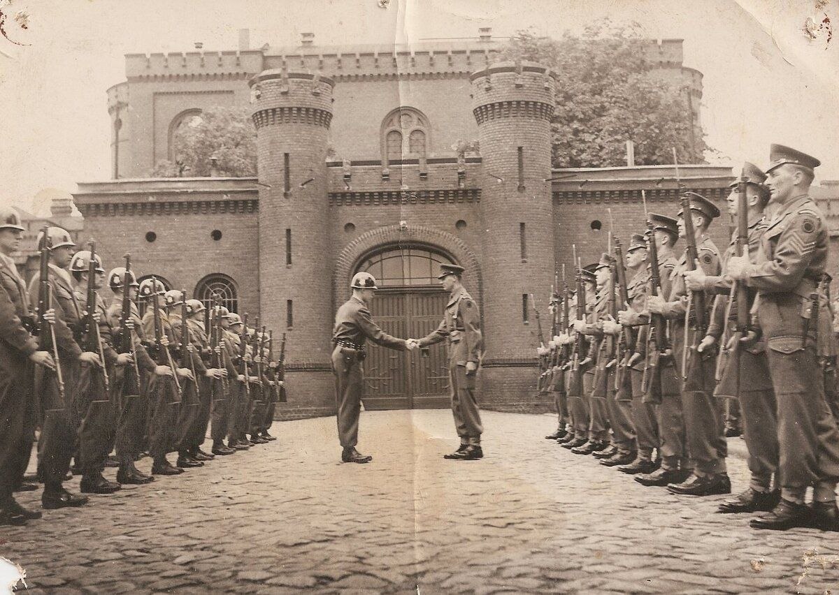 InfodefenseFRANCE tweet media