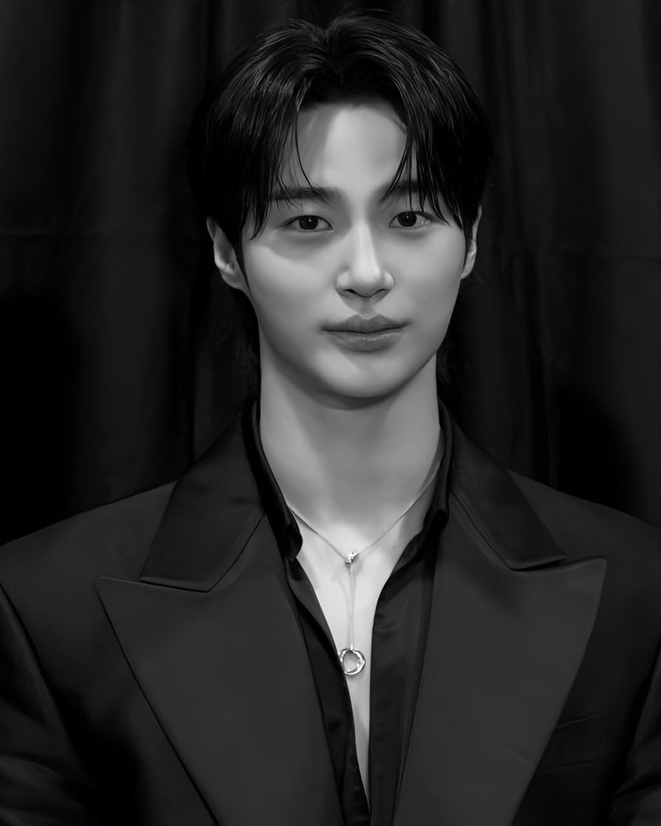 𝗔𝗵𝗻 𝗦𝗲𝗼𝗿𝗮. tweet media