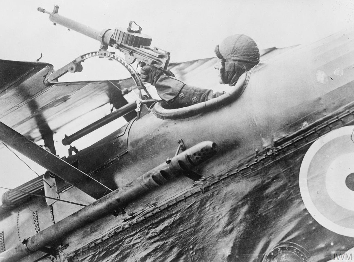 BritishHistorym's tweet image. A pilot of an S.E.5a of No. 1 Squadron firing the Lewis Gun on the upper plane of his machine. Clairmarais aerodrome, near St. Omer, 3 July 1918.

#britishhistory #raf #royalairforce 📷 @I_W_M