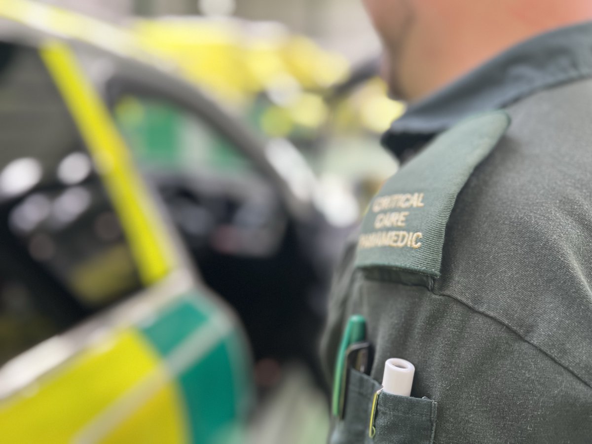 West Midlands Ambulance Service #HelpUsHelpYou tweet media