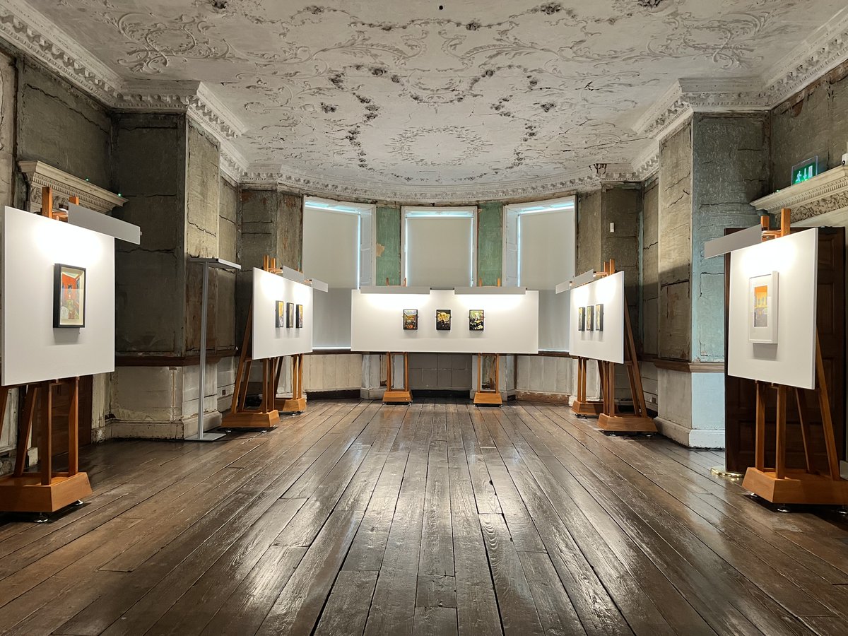 rathfarnhamopw's tweet photo. 'Vintage Suite' is now OPEN! This evocative collection of paintings by Sylvia Hill explores the beauty of the Irish 'Big House', &amp; other interiors relating to the past. Wed - Sun until 4 May. Free. https://t.co/kP8OCp2tUA