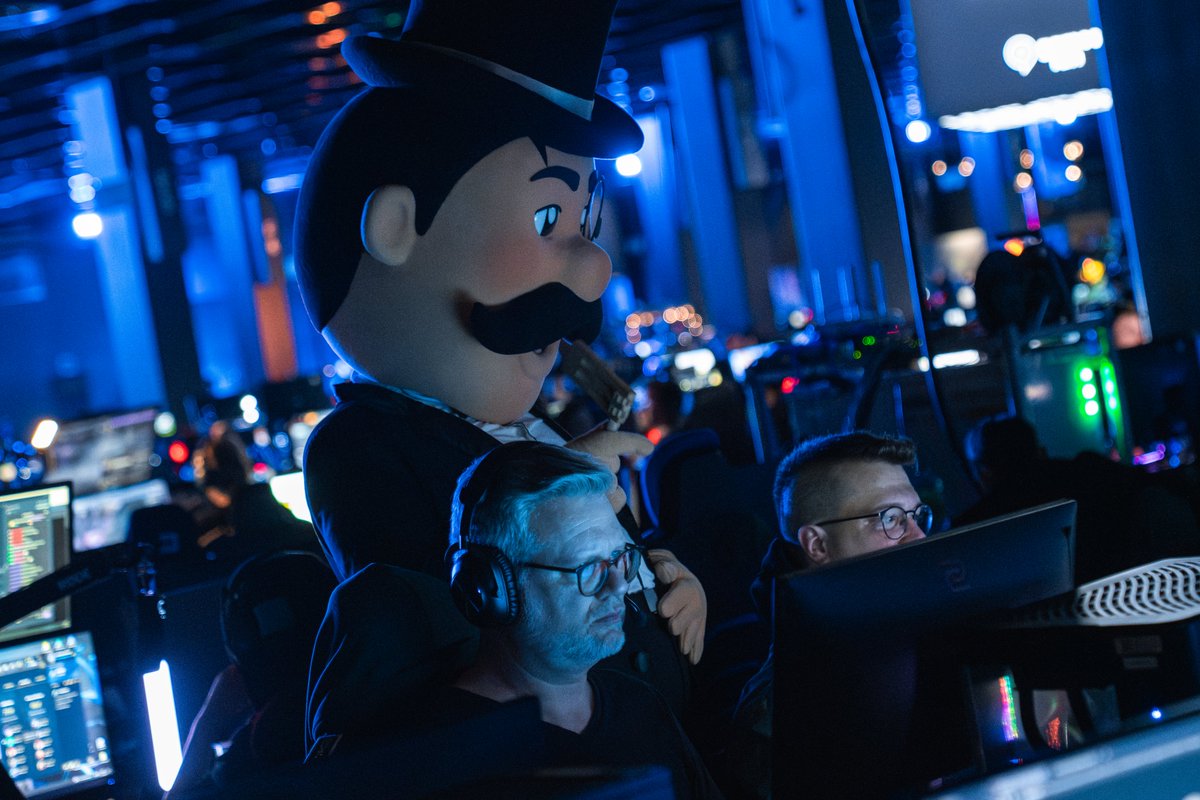 SkinBaron.de tweet media